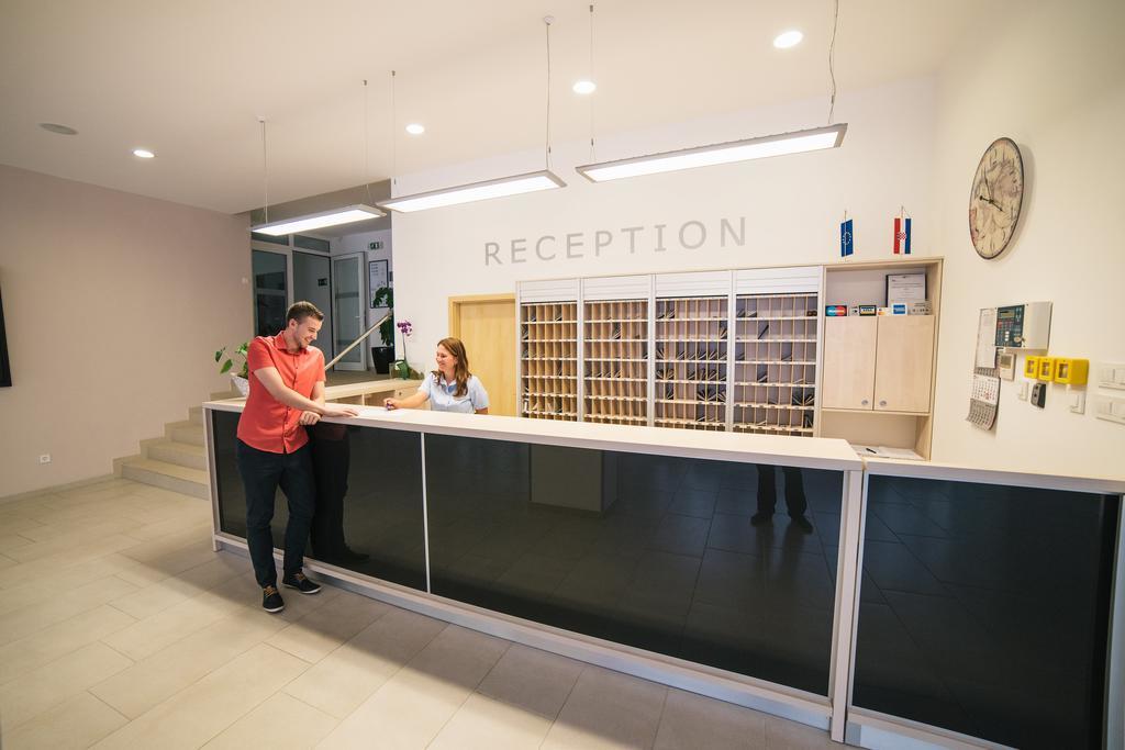 Hotel Slaven Selce Luaran gambar