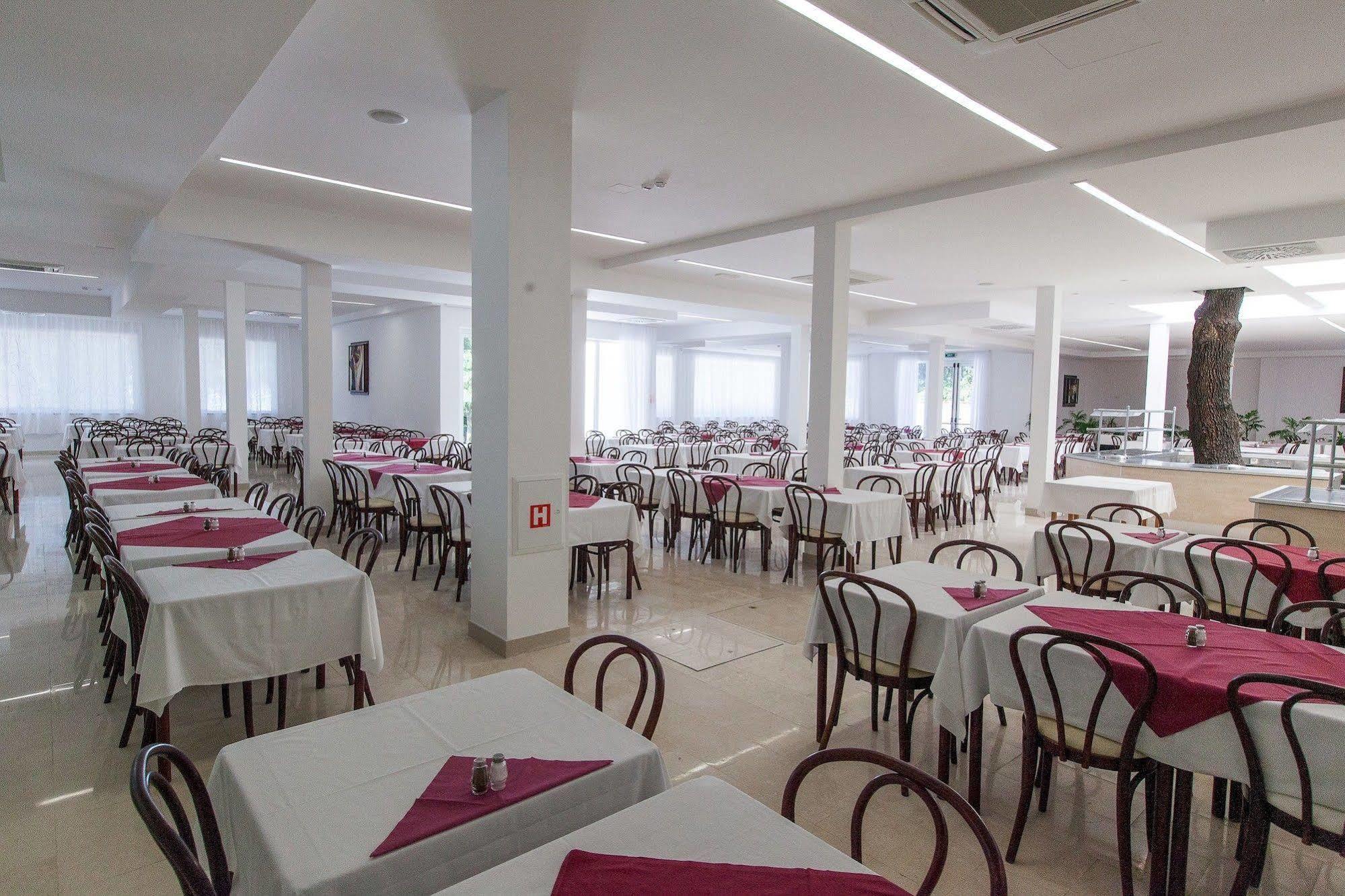 Hotel Slaven Selce Luaran gambar